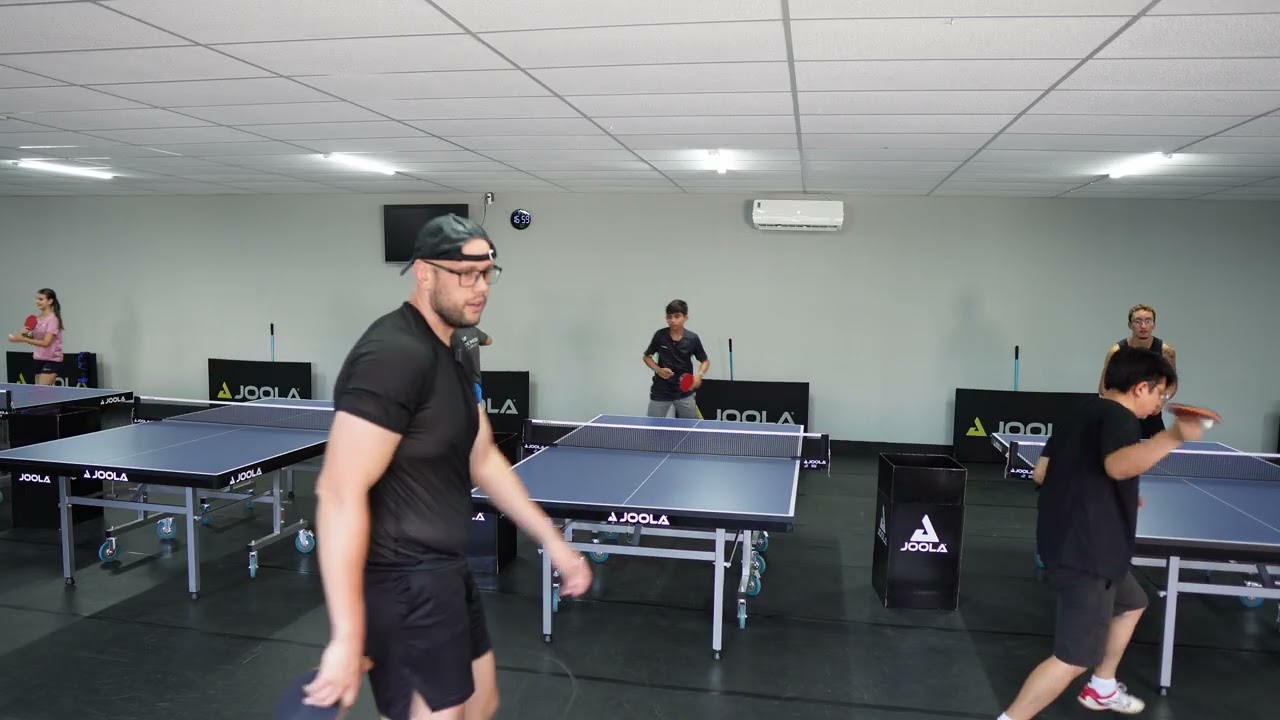 JOGANDO TÊNIS DE MESA NO CLUBE PONG ZONE EM MOGI DAS CRUZES