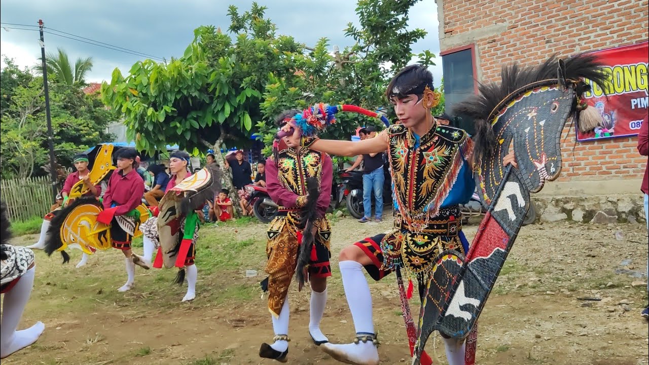 TERMAYUNG MAS VINO, TURONGGO JOYO BINANGUN DI SANGGAR