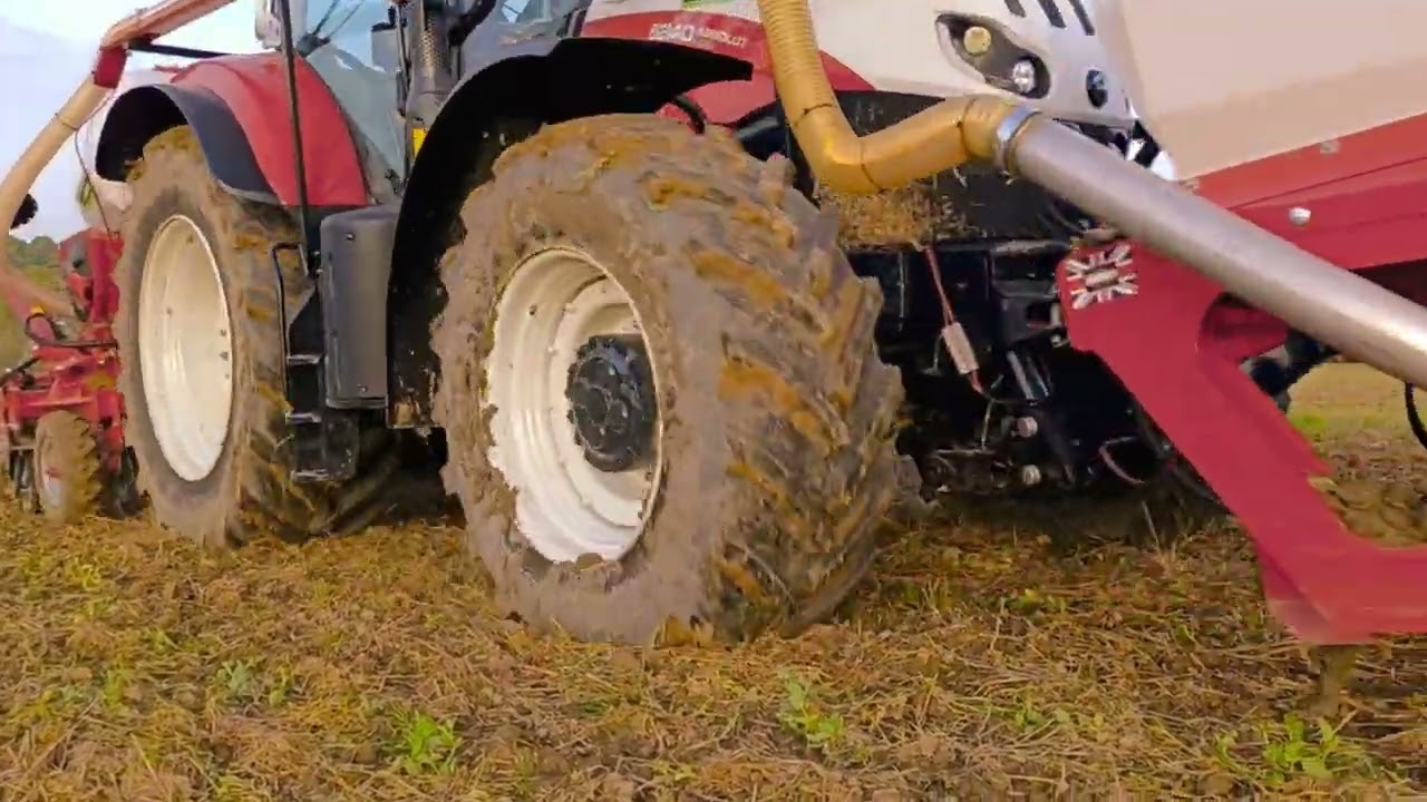 Siewnik SUMO DTS3 w technologii „Strp till” z siewu pszenicy ozimej w woj. kuj-pom 11.10.2023
