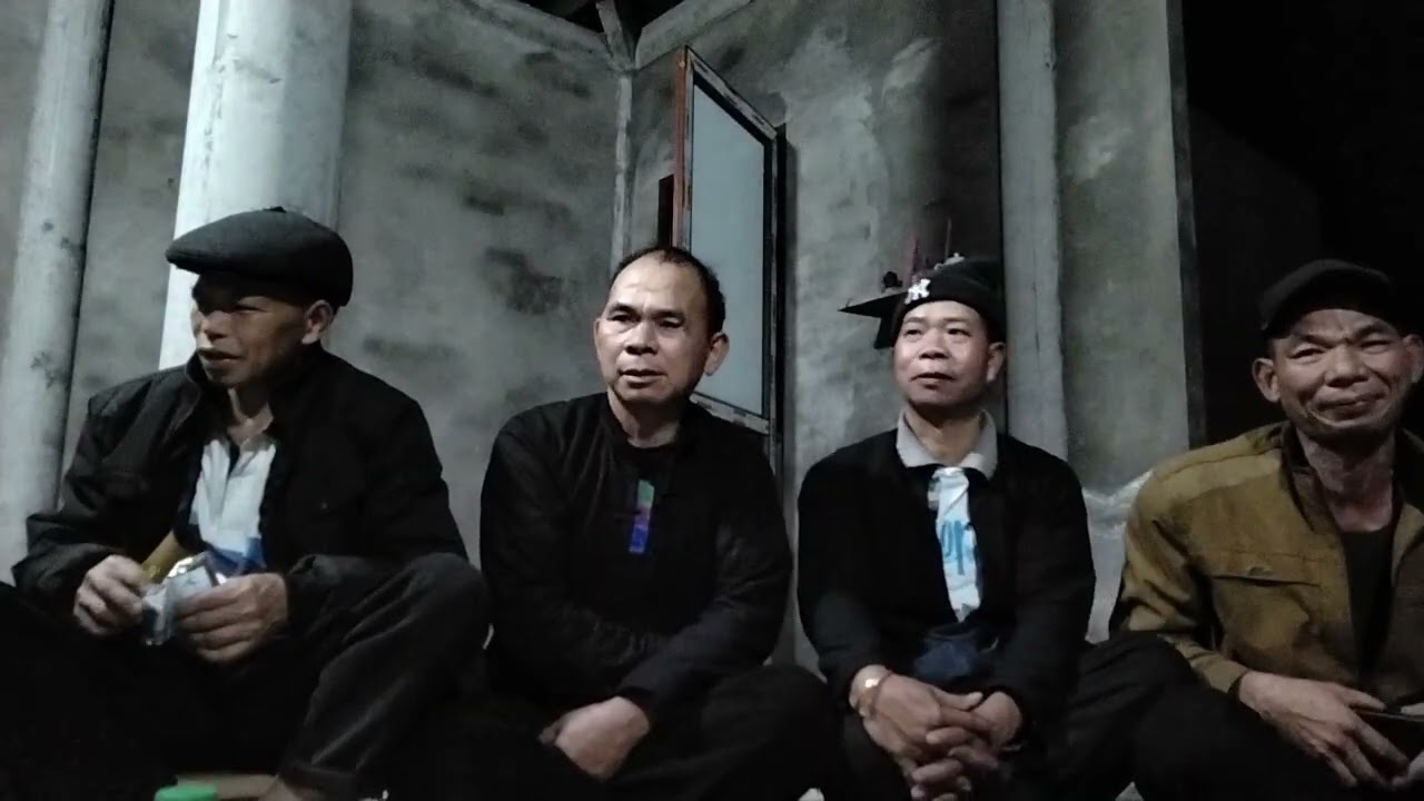 Hát nùng trai lủng mảư gái gái Quảng Nguyên