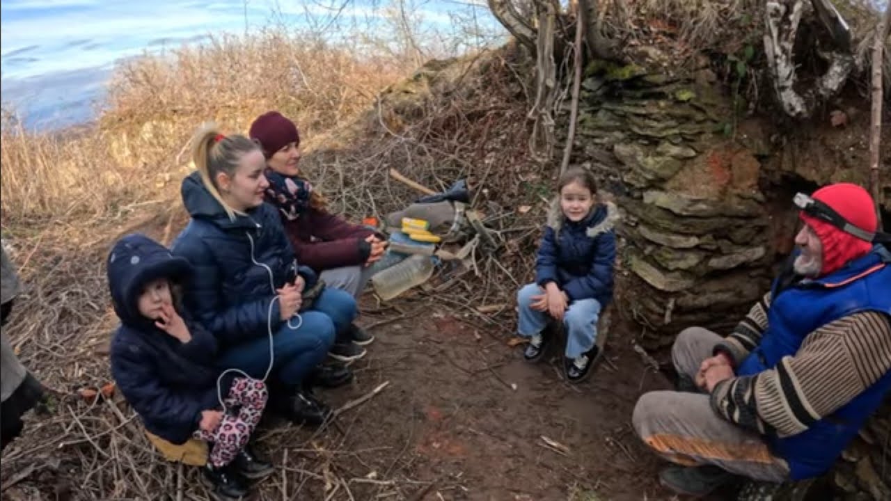 Omul dintre ruine | Cu familia in vizita la Tedy | A raspuns la intrebarile voastre