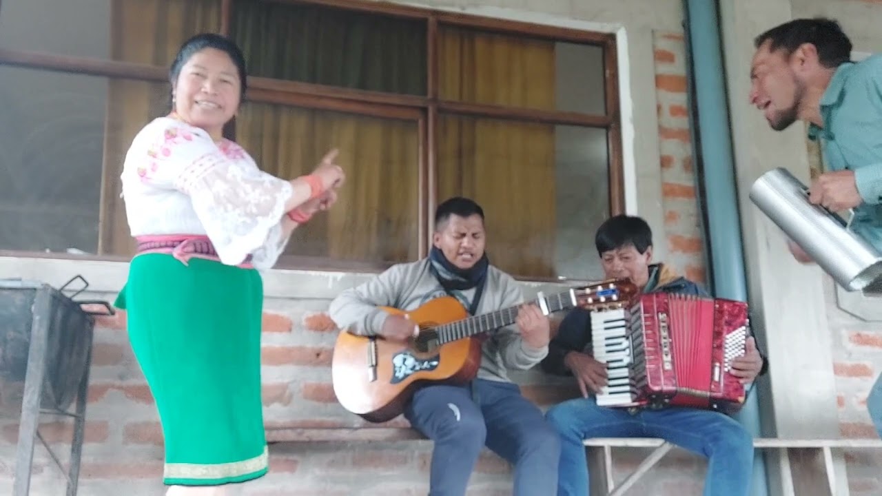 🇪🇨💯Sanjuanito: Me case desesperado con esta linda guambrita. Los Ideales S.A.🎹
