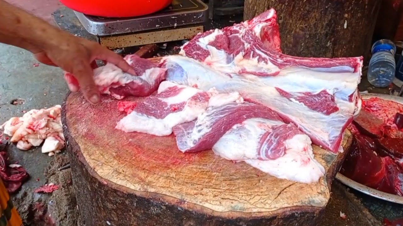The first morning meat market, Fastest beef cutting knife skills, Amazing best butcher, Good selling