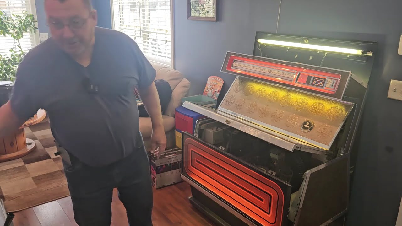 I'm Back On The Rowe-AMI JukeBox Project!! What Was The $5 Fix That Got It Working??