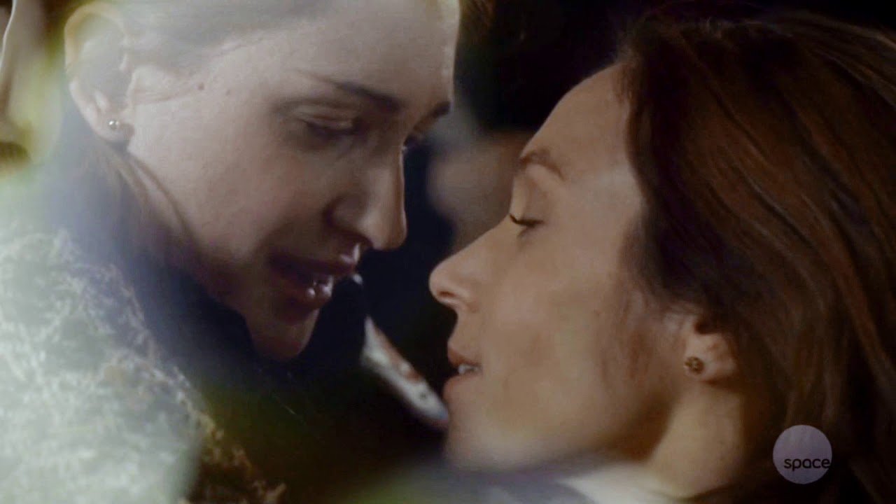Waverly Earp & Nicole Haught // Silhouette