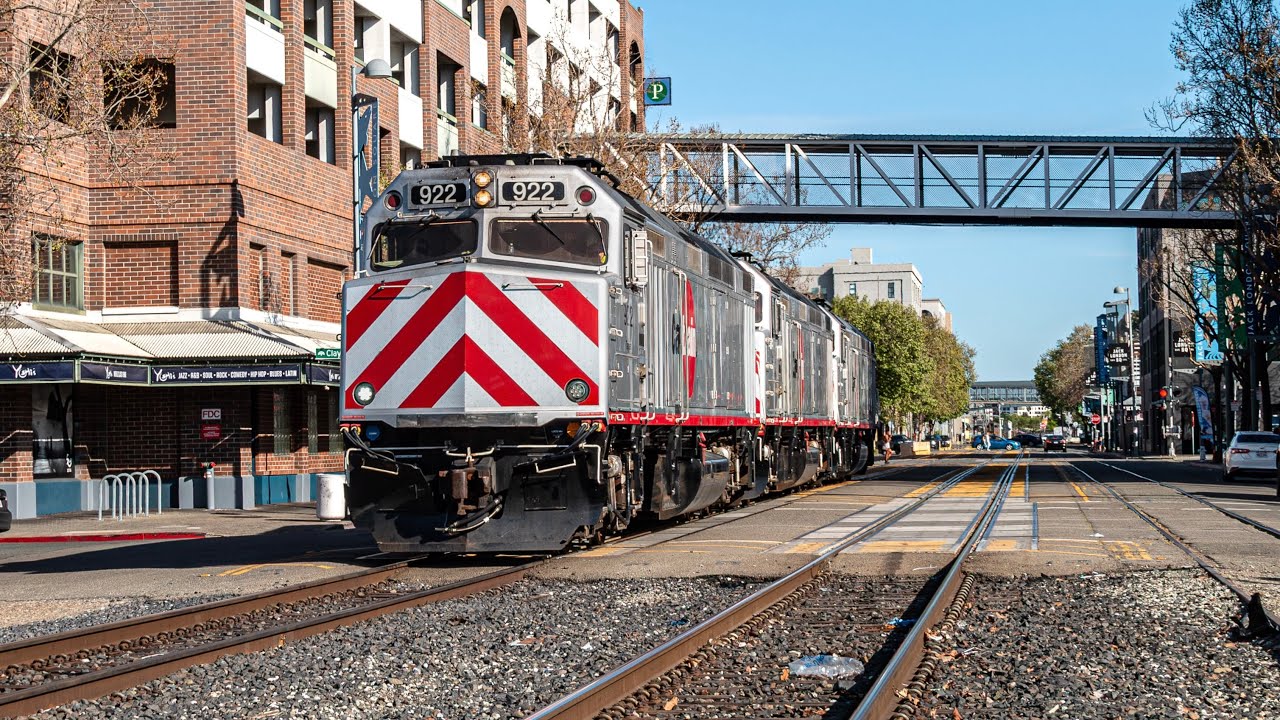 Caltrain F40 move to Oakland for Amtrak! 3/14/2026