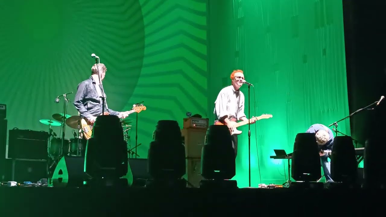 Travis - Side (Lima, Perú / 13 de Noviembre 2024)