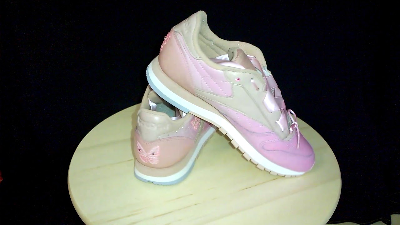 The Fluttering, custom of Reebok Classic Leather