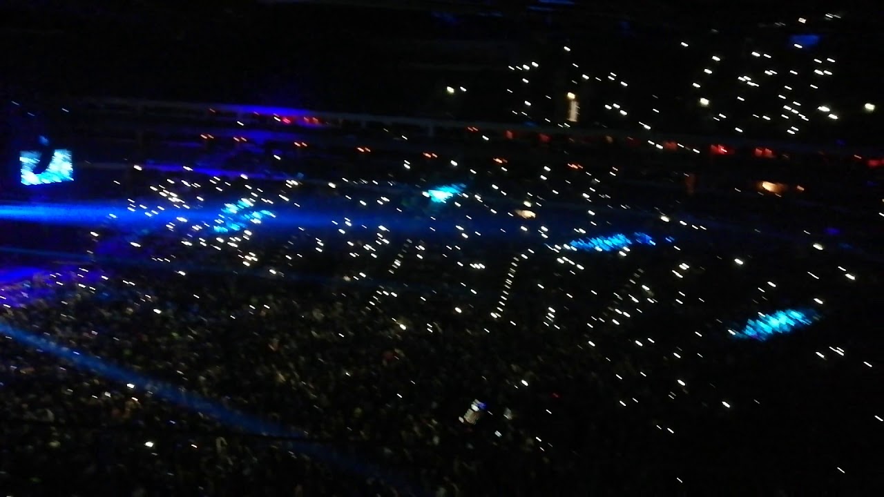 Škwor - Milionu hvězd se ptáš s Honzou Zlatuškou (Narozeninový koncert k 20 letům - O2 arena)