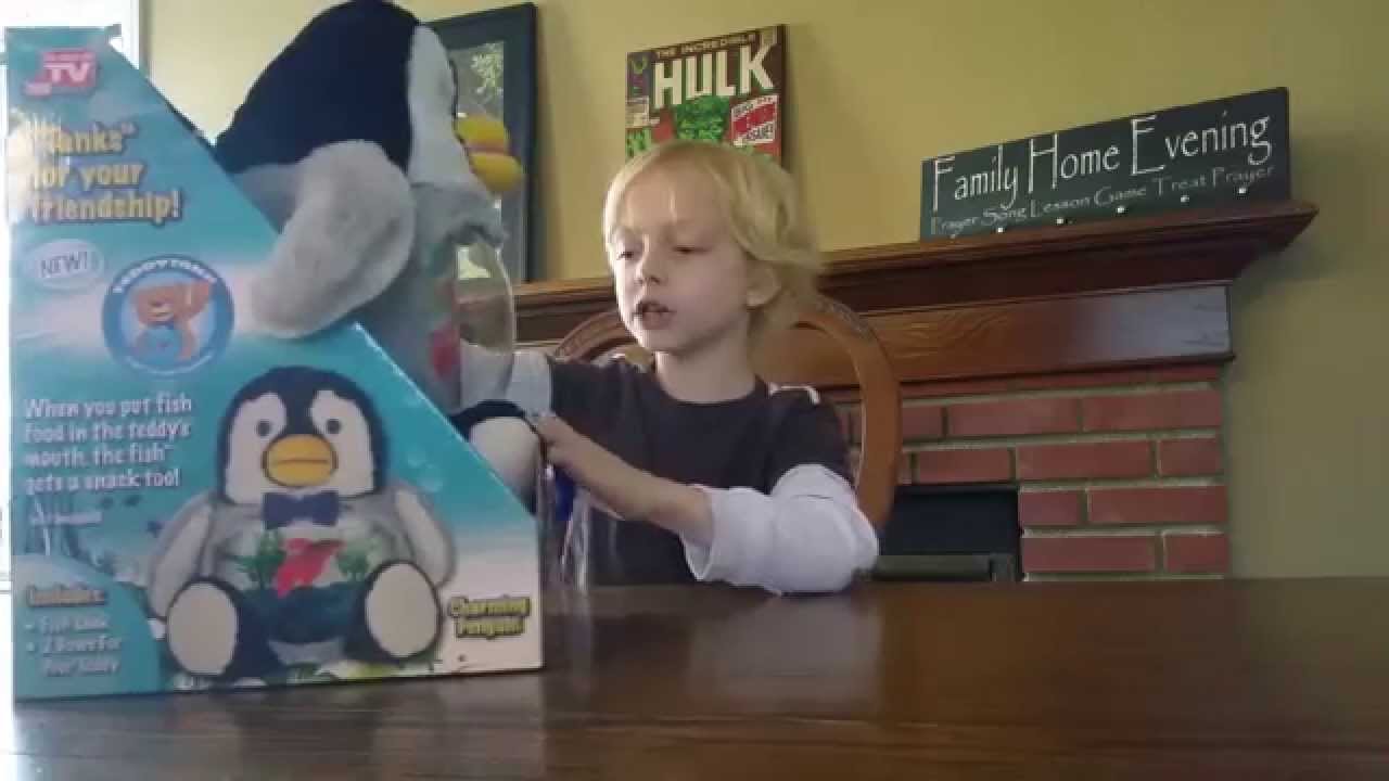 Christian's Multiverse unbox the Penguin Teddy Tank Toy - Short