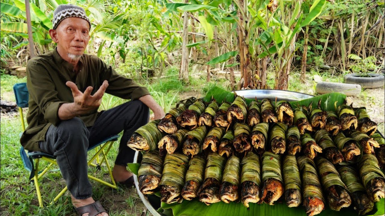 Ikan Cencaru Sumbat Sambal Kelapa