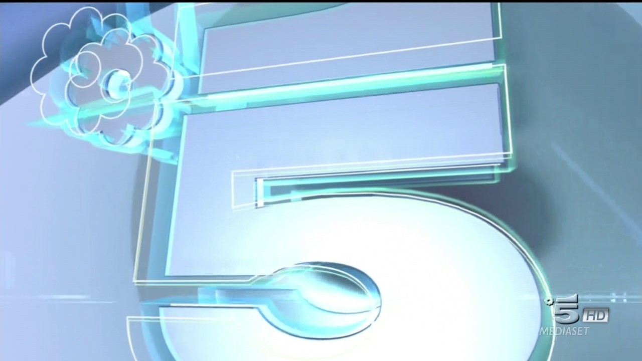 Canale 5 HD (Italy) - Continuity (December 25, 2014)
