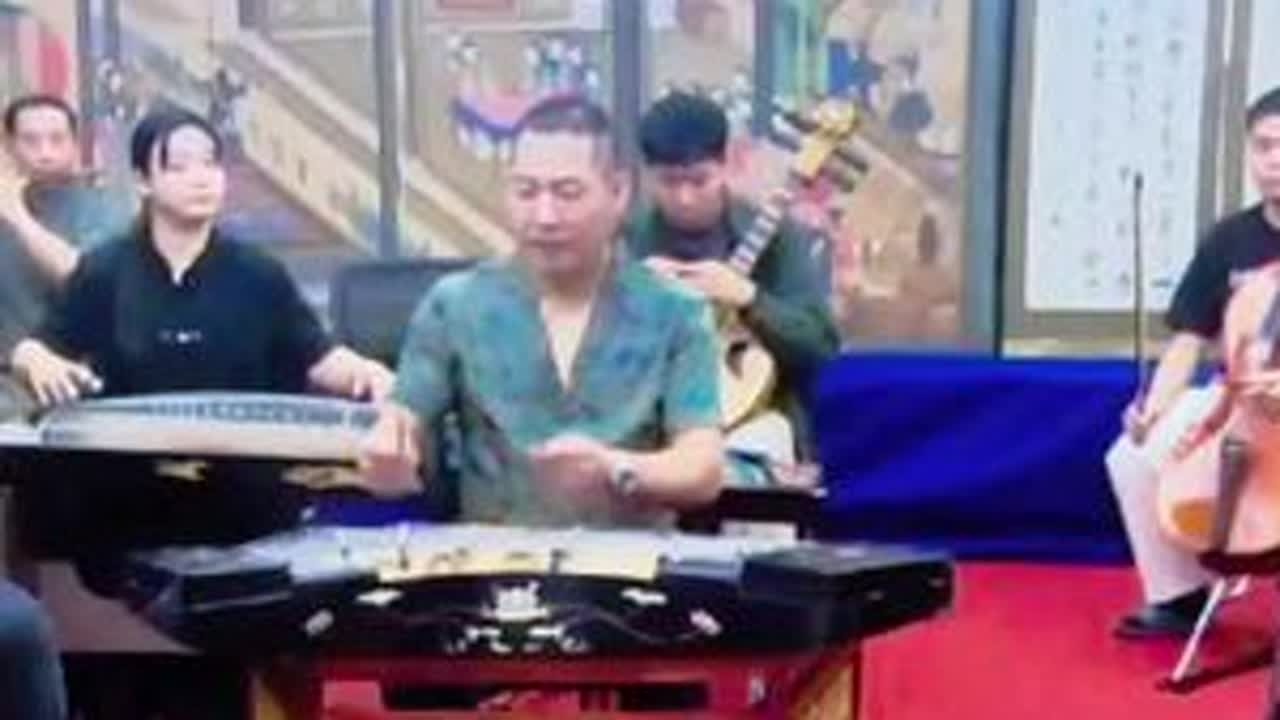 来自黄德文老师领奏的《絮阁》是潮州音乐优秀曲乐 是唐宋中原古典音乐 如今成为潮州音乐天籁之音