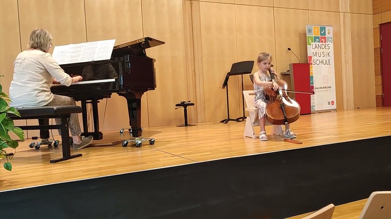 Tina Helminger Cello  ♫ -  ♫ Tarantella Op. 23  - William Henry Squire   ♫ 05.2023