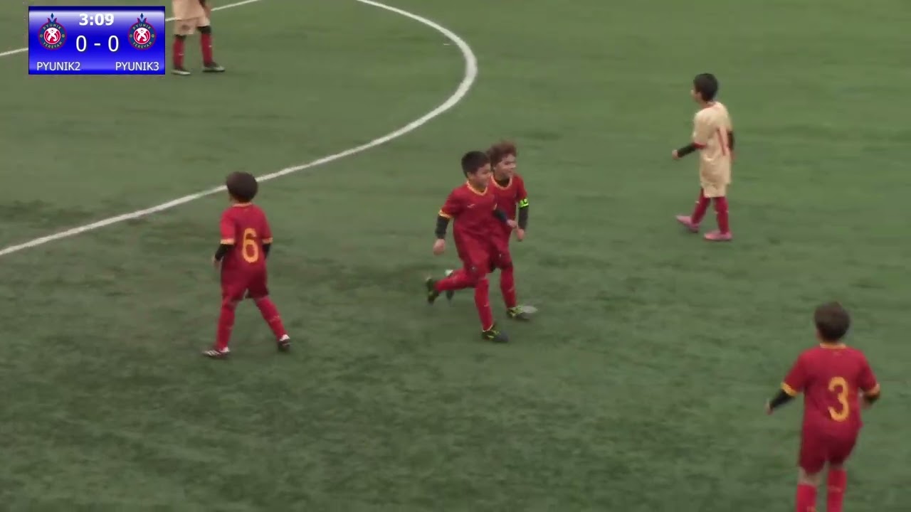 PYUNIK2 18  VS  PYUNIK3 18