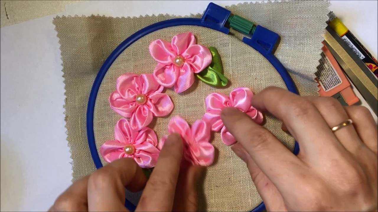 Цветок из ленты /Flower ribbon