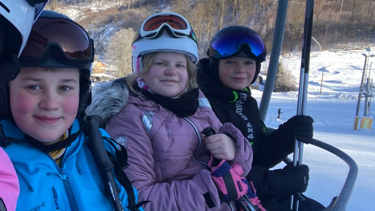 Vlakem do hor - opera