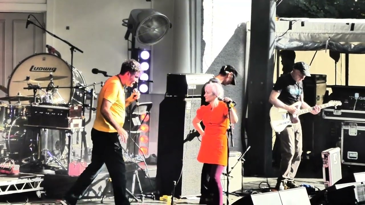 Prolapse Live 2025