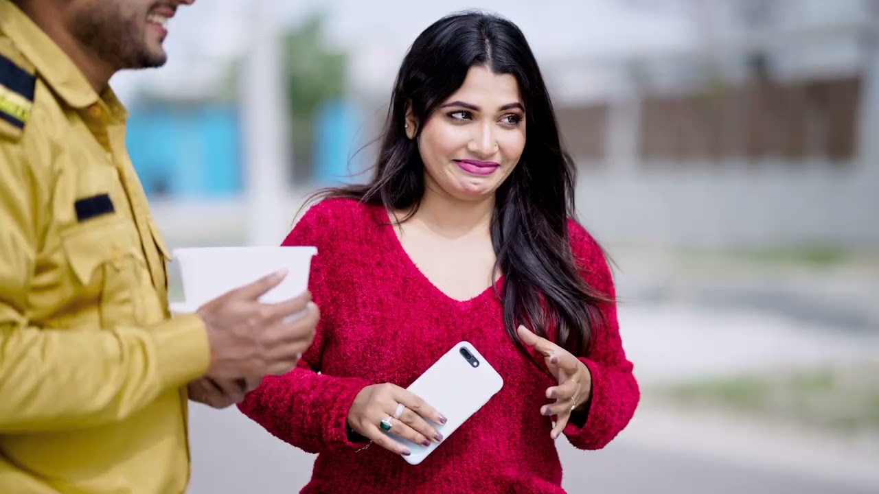 ফেলে দেয়া খাবার এতিম বাচ্চাদের খাওয়ায় দারোয়ান ! Motivatonal Story 2024