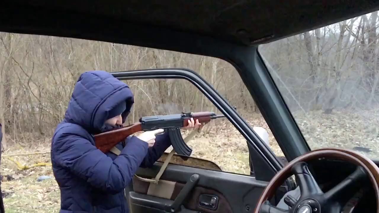 Выстрел с CZ858
