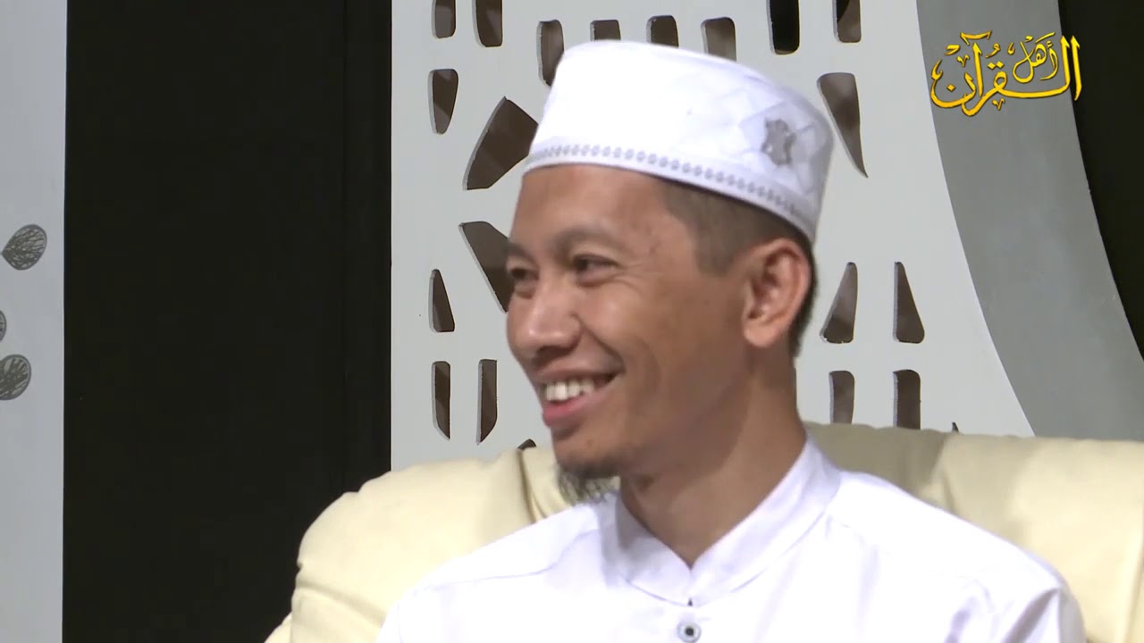 Ahmad dan Kamil bersama ust KH .EFENDI ANWAR LC AL-HAFIDZ