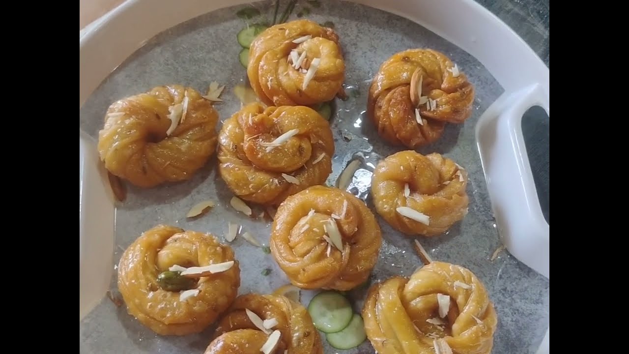 First time mini balushahi banayi🤩😊