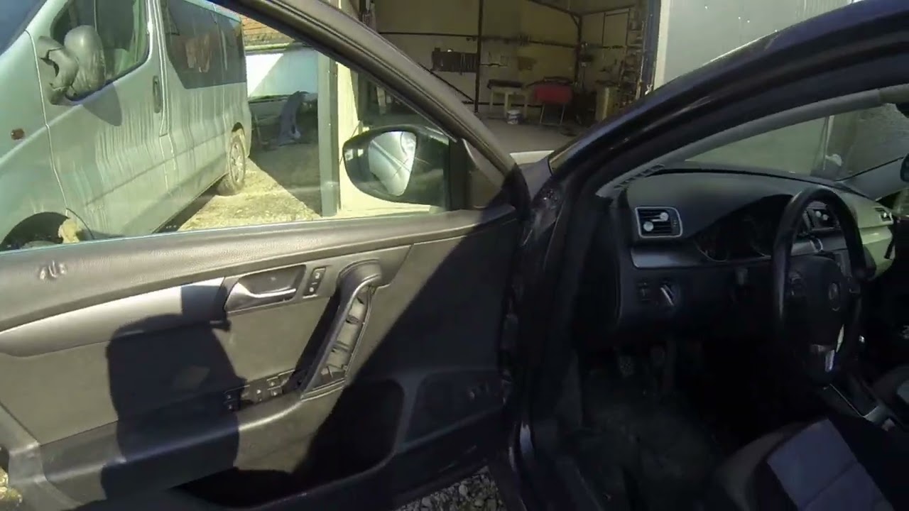 Снять переднюю дверную панель VW Passat B7 @ClaudeGarage