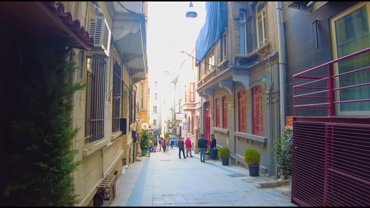 Asmali Mescid Walking Tour | Masumlar Apartmanının Çekildiği Bina