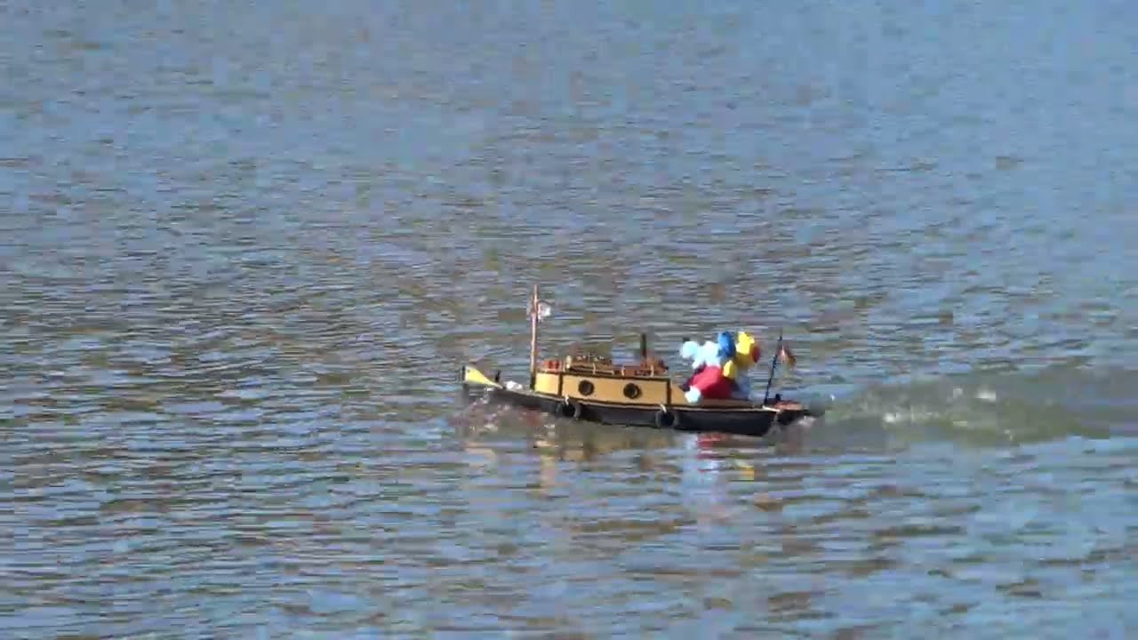 Ausfahrt Modellboote auf dem Gederner See