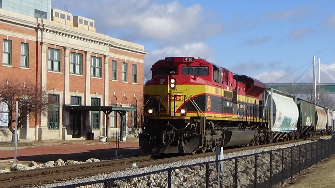 CPKC 252 going by old Milwaukee Depot downtown Davenport January 10, 2026