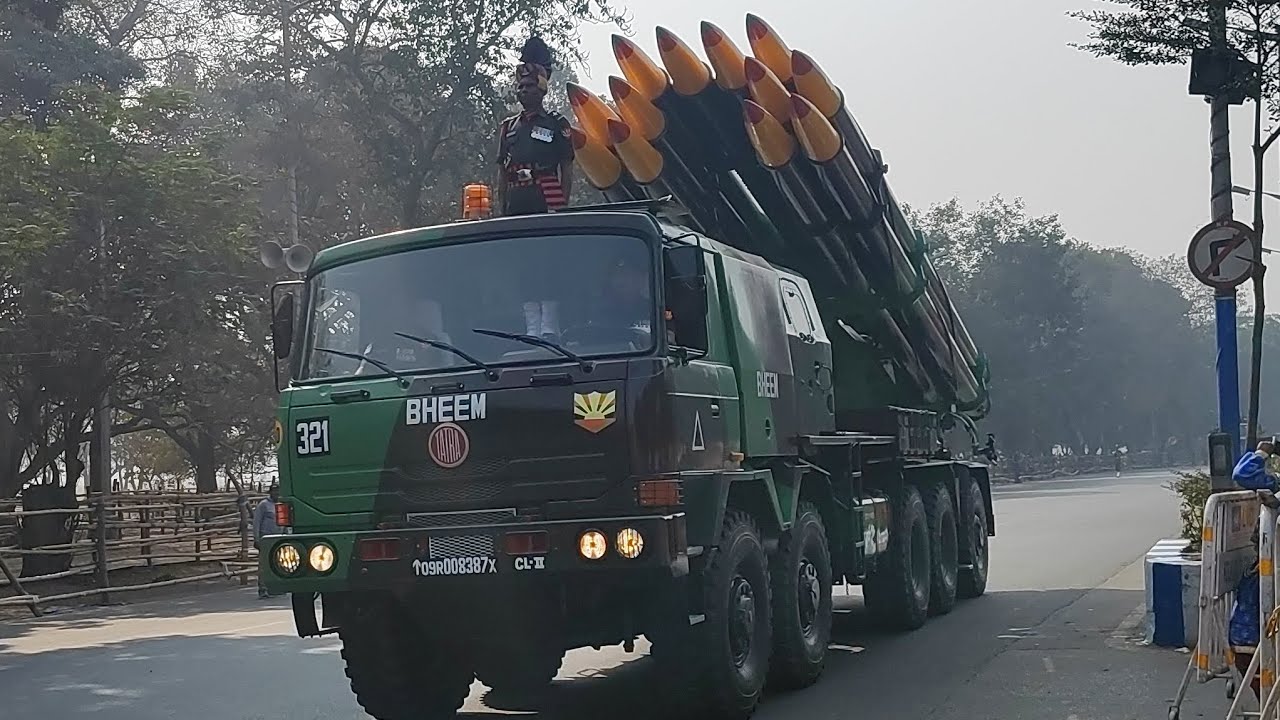 Republic day parade in kolkata Red road 2026 | The 2nd largest RD parade in India 🥰😍🫡🥰 Full parade.