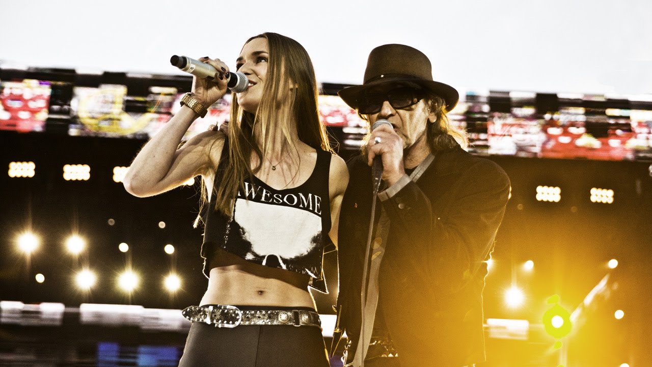 HINTERM HORIZONT - Hauptdarstellerin Josephin Busch wieder auf der Bühne mit Udo Lindenberg