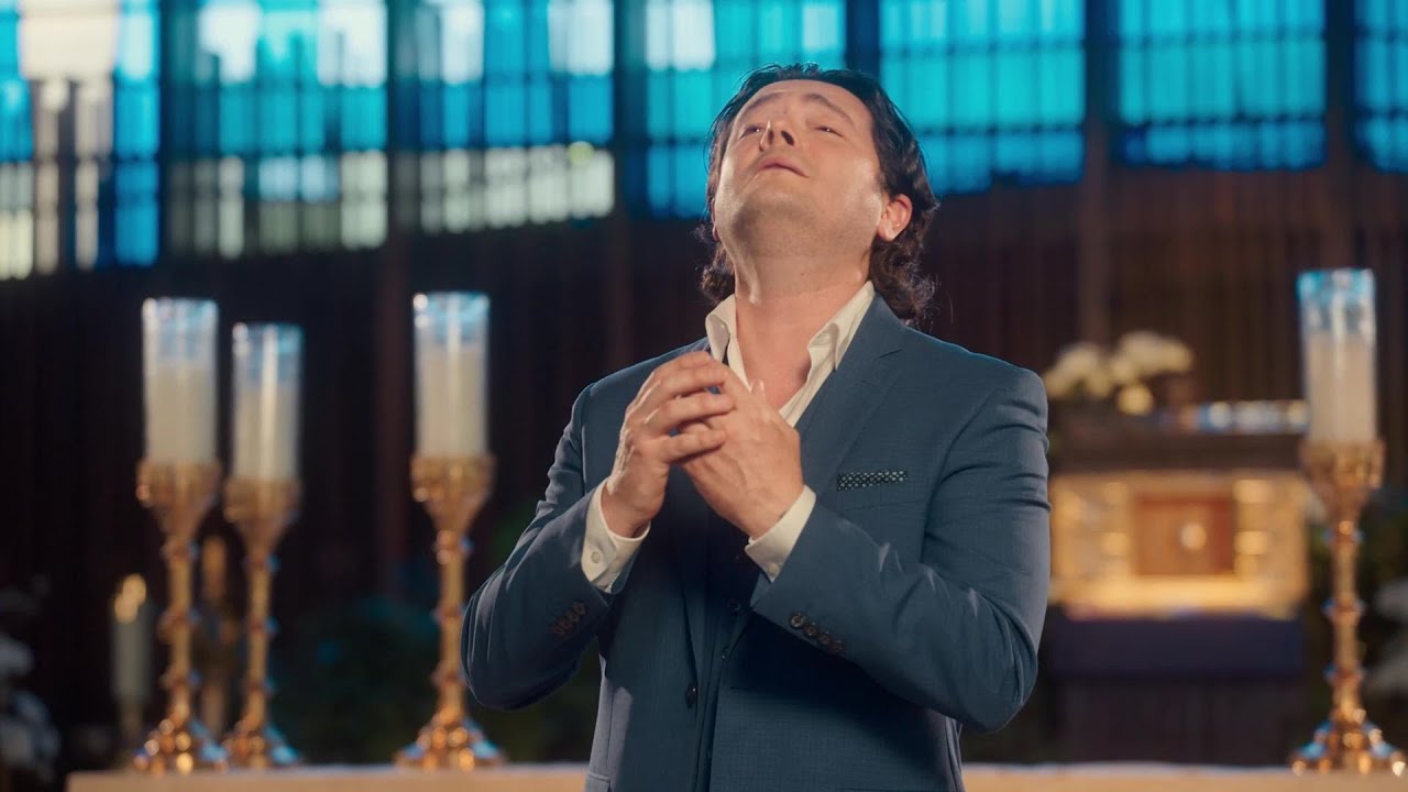 In Song: Arturo Chacón-Cruz