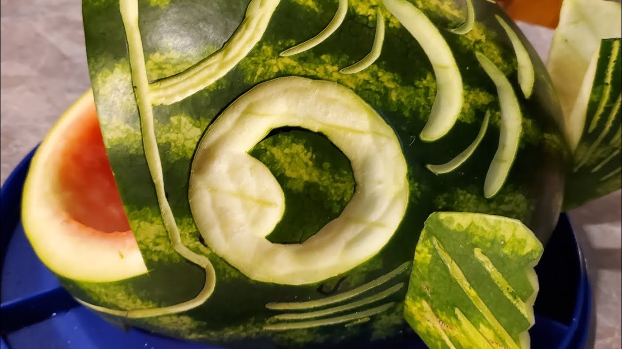 Carving a WATERMELON into a FISH | Fun Fruit Art #funfriday
