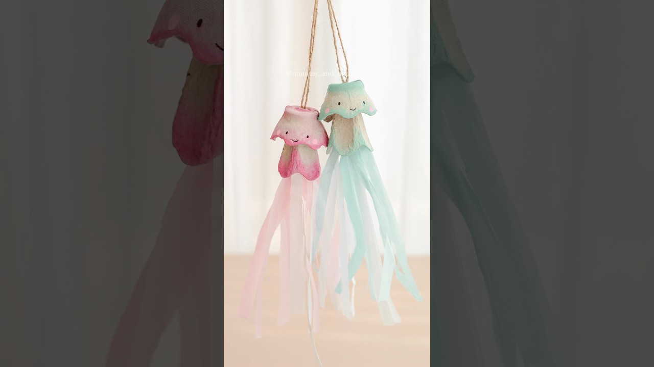 Jellyfish Egg carton craft idea 🪼#crafts #craftideas #diy #cardboardcrafts #diycrafts