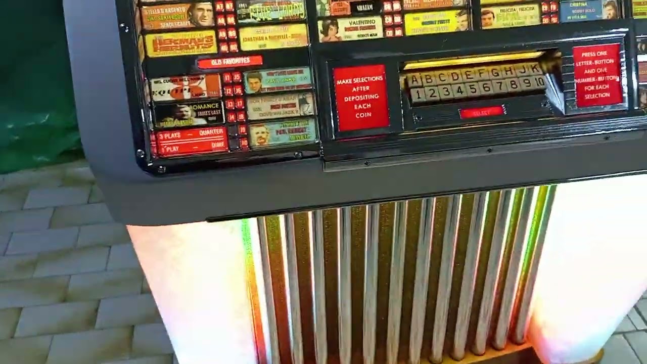 JUKEBOX SEEBURG M100C (1952) RESTAURATORE VLADIMIRO VIENO