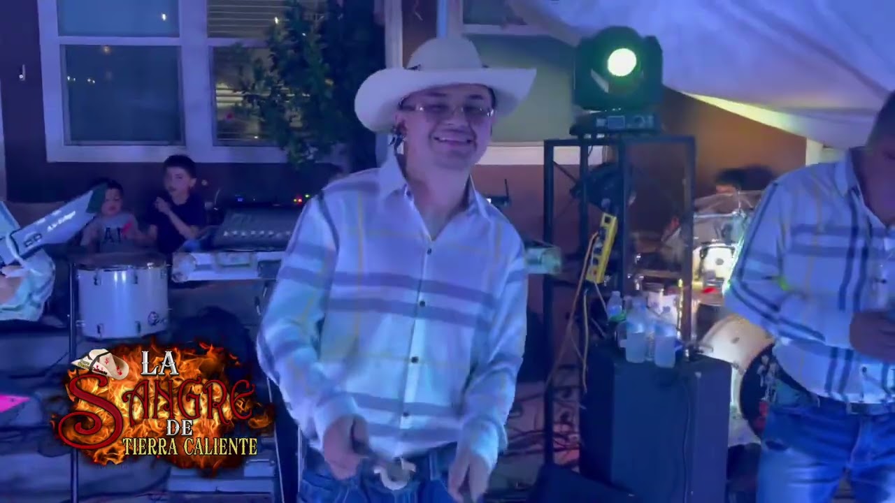 La Sangre De Tierra Caliente “ Soy De Guerrero Zapateado En Vivo 2024 “