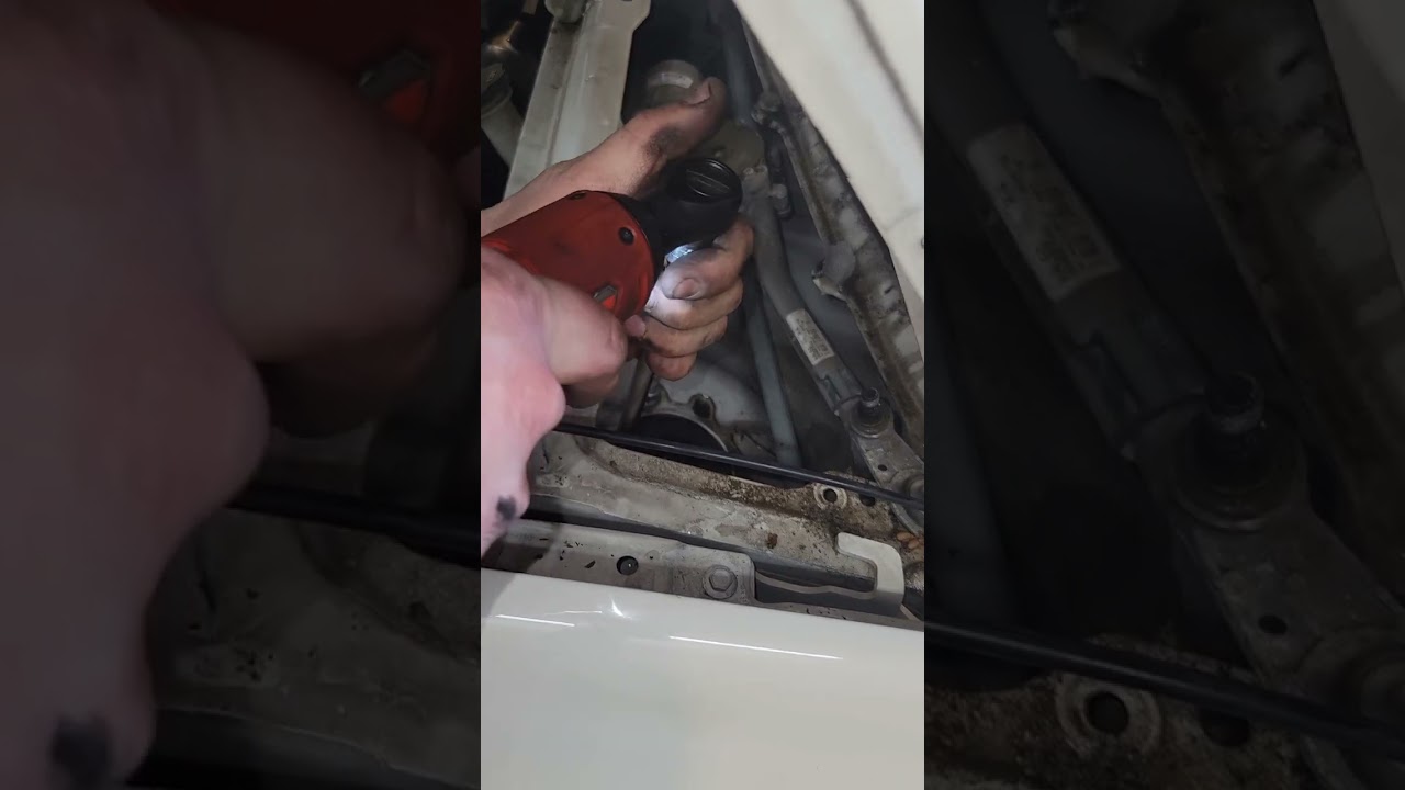2012 GMC Acadia front strut replacement 