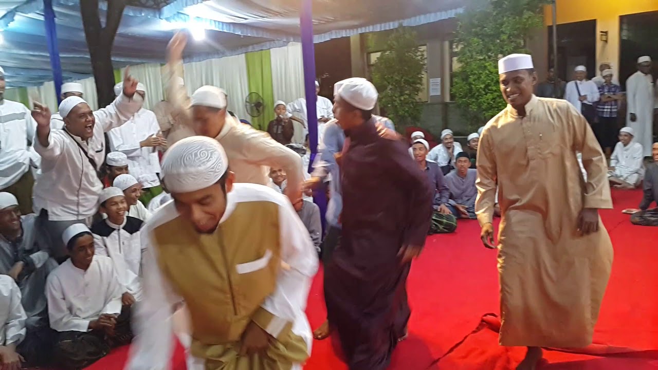 Hijir Marawis santri DALWA di Pesantren Daruttauhid Malang