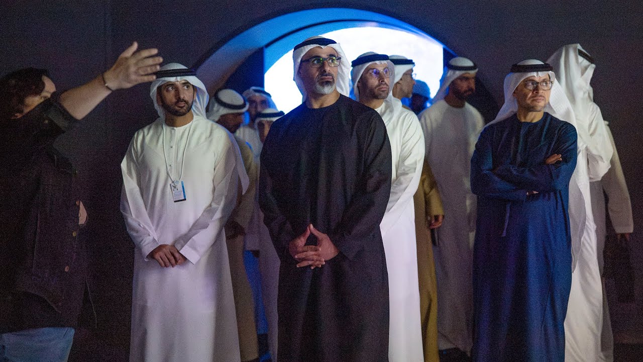 خالد بن محمد بن زايد يلتقي حمدان بن محمد في القمة العالميةللحكومات