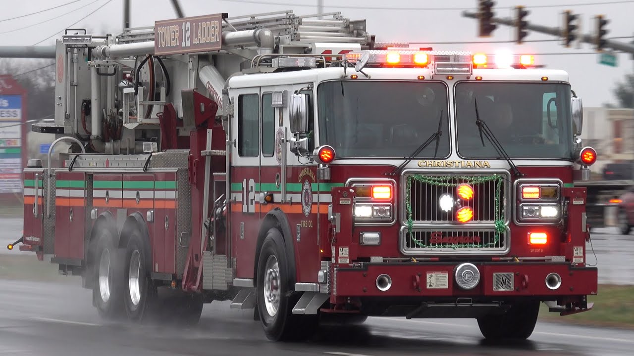 Christiana Fire Company Engine 12 & Tower 12 Responding