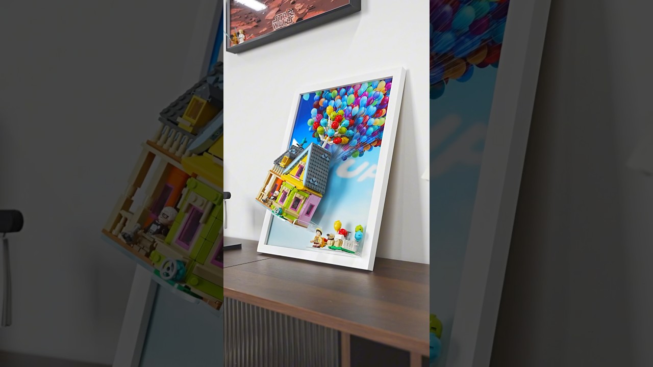 Do you like the display frame for Lego UP house #lego #legocollection #uphouse #legodisplay