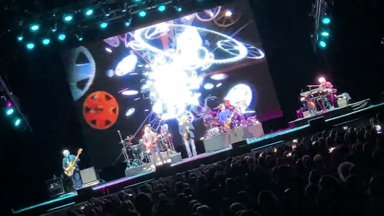 Minute By Minute ~ Doobie Brothers Mohegan Arena CT 10/06/23