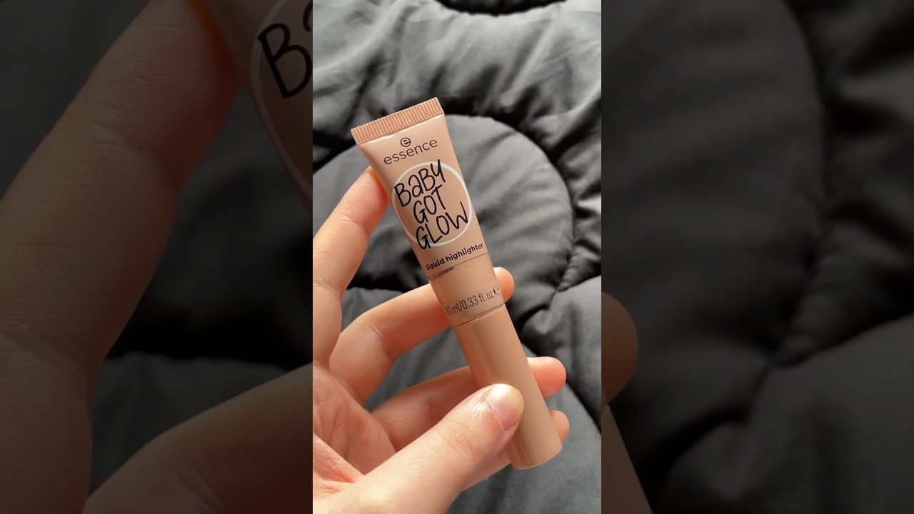 Baby got glow is one of my favorite highlighters to use 🥹 #essence #makeup #ugc #influencer #ugcnet