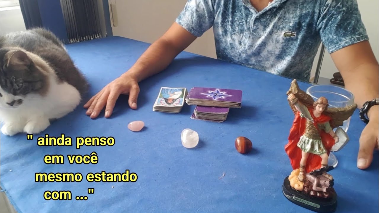 O que Ele(a) sente quando te vê | Pessoalmente ou por foto ? | Tarot Responde