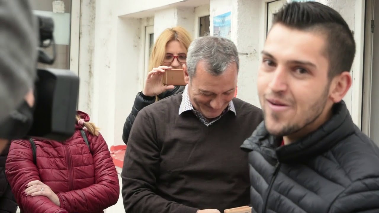 Mircea Rednic a vandut bilete suporterilor