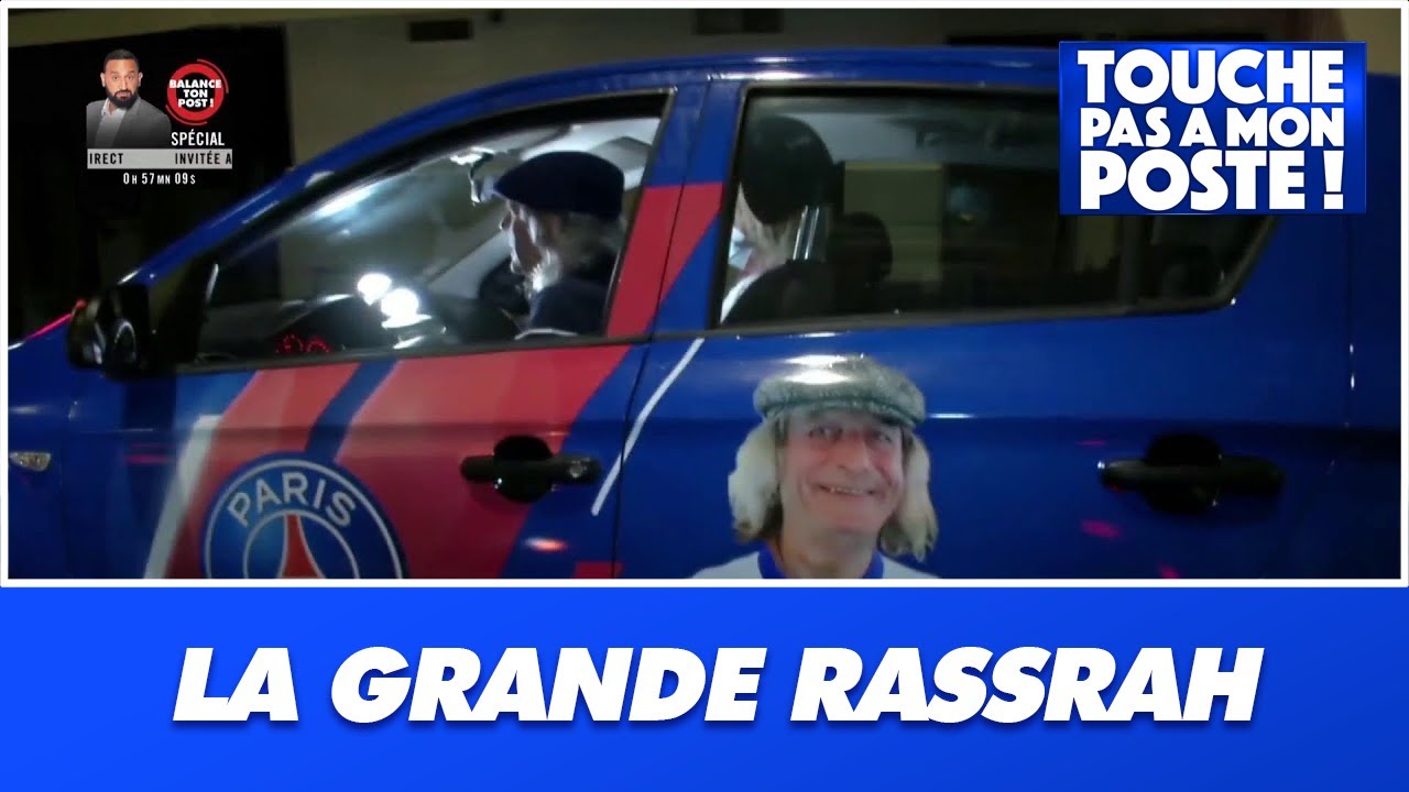René Malleville à bord de sa voiture customisée aux couleurs du PSG avec le sosie de Didier Raoult