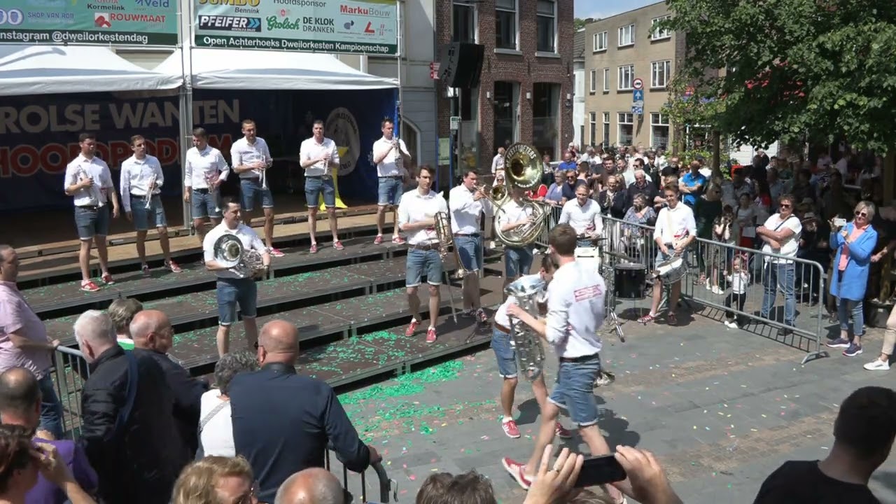 De Feesttoeters   Sassenheim Dweilorkestendag Groenlo Markt 9 mei 2024 Gld NL