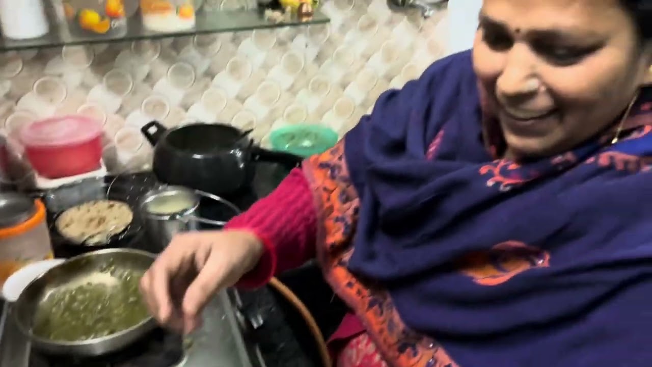 Makke ki Roti Sarso ka saag