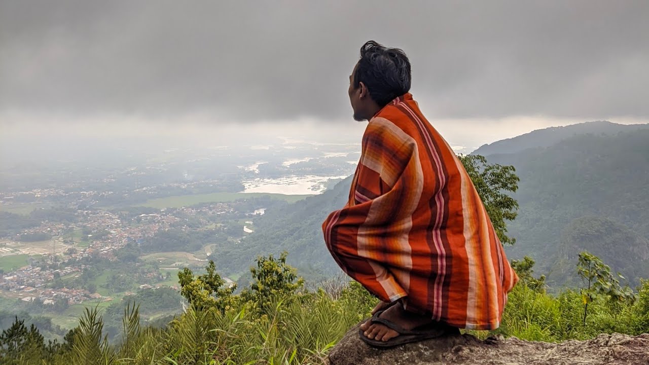 Menikmati keindahan alam GUNUNG MAJAPAHIT cililin ngliwet bareng pak rt 